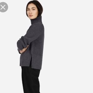 Everlane waffle knit turtleneck charcoal
